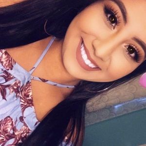 Meet your Posher, Andrea